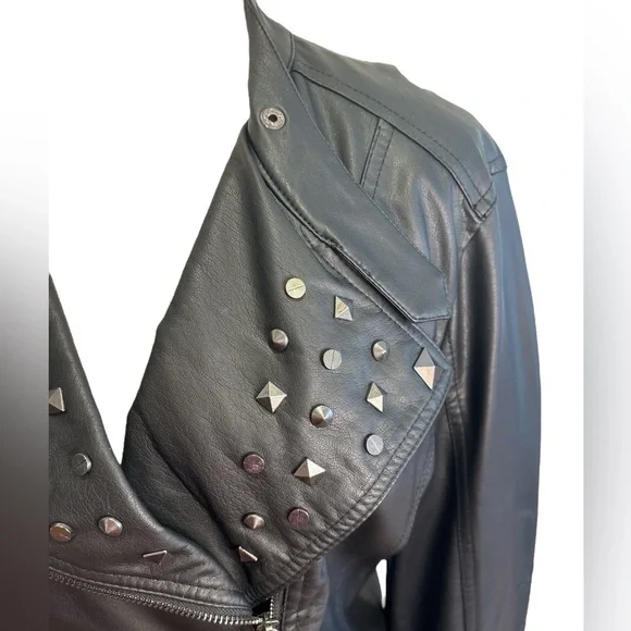 NWT 90s BLACK STUDDED MOTO JACKET ROCKABILLY VEGAN LEATHER JESSICA SIMPSON SZ XL - Picture 6 of 11
